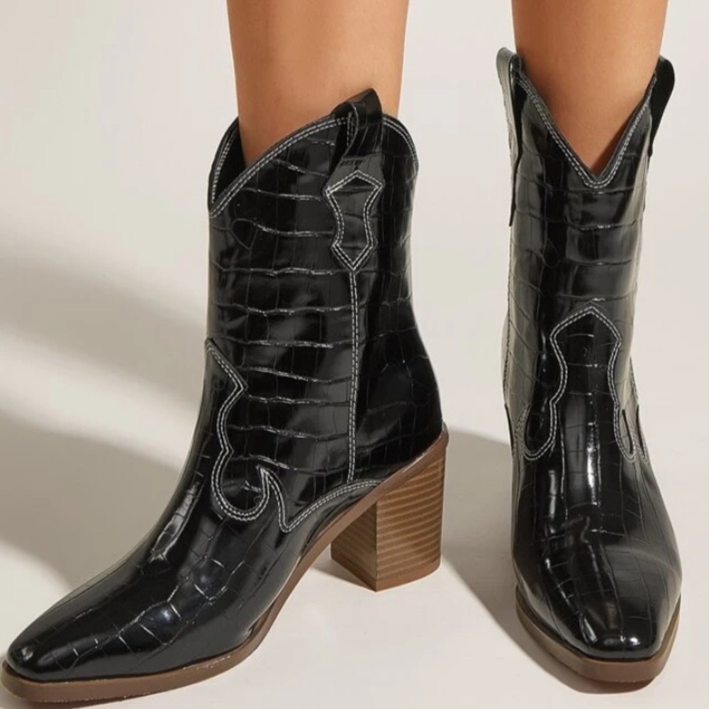 Black Cowgirl Boots